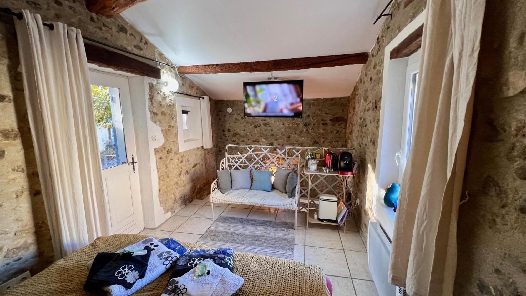 Chambre D'Hotes Lou Pataclet Charols ภายนอก รูปภาพ